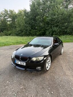 BMW e92 330D 170kw manuál
