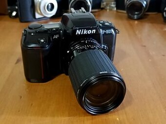 NIKON F-601 AF (Sigma Zoom70-200 MC) - 1987