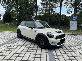 Mini Cooper S 1.6l 128 kW