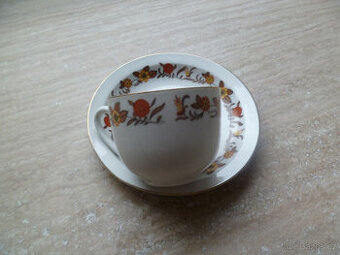 Hrníčky porcelán. nová sada levně