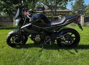 YAMAHA XJ6