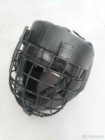 Nové přilby Fighter Shock vel. M