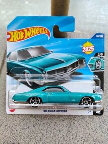 HOT WHEELS BUICK RIVIERA