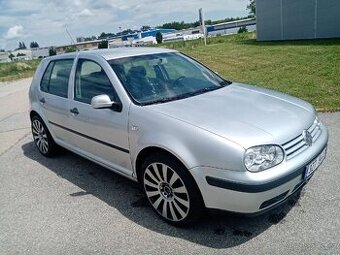 Volkswagen Golf IV 1,6 16V Edition 75kW r.v 3/2003