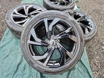 Letní kola Volkswagen Golf 7 R18 ET49 černé