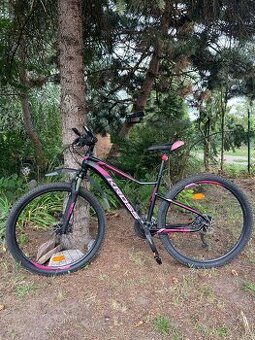 Dámské horské kolo KROSS LEA 29”
