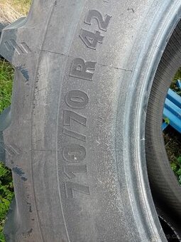 Pneu 710/70R42