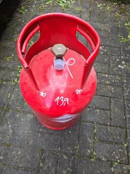 Plná plynová bomba