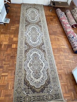 Podlouhlý perský koberec 350x90