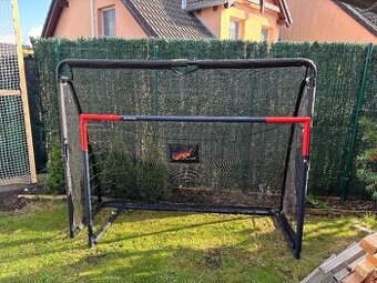 Dvě fotbalové brány