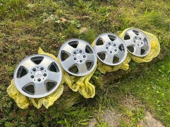Mercedes-Benz alu disky 15"