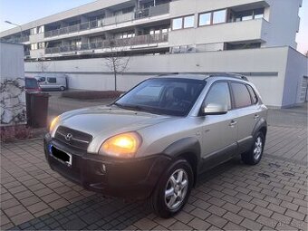 Hyundai tuscon 2.0i 104kw 2009