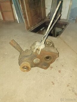 Redukční převodovka Uaz 469/452
