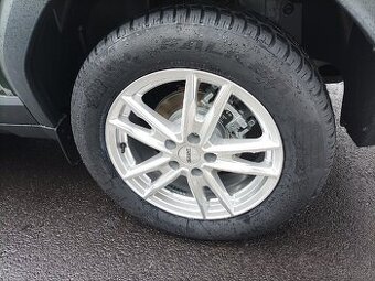 Zimní komplety Dacia Duster