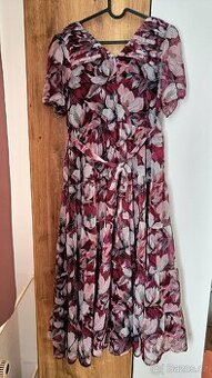 Těhotenské a kojící šaty