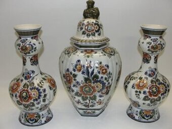 Váza, 3 ks, holandský porcelán
