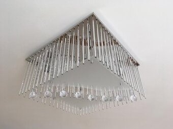 Moderní stropní svítidlo/lustr