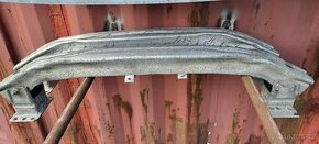 Vyztuha predniho narazniku a8 4e d3