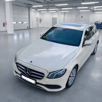 Mercedes-Benz E 200 CDI – automat, pronájem