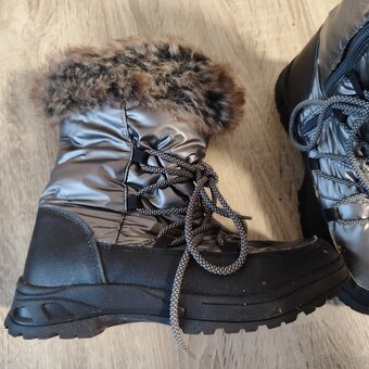 Krásné Zimní boty, sněhule zn. BAŤA vel. 37 - 38