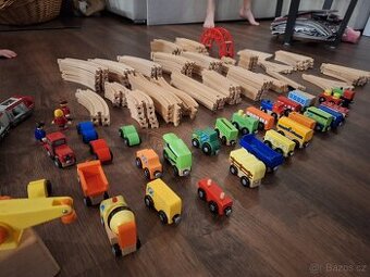 Dřevěné koleje s příslušenstvím