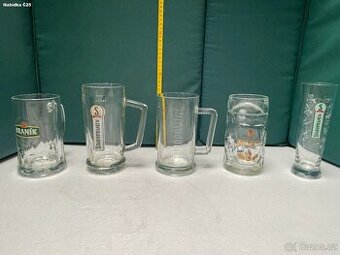 Sada pivních sklenic – 4 půllitry + 1× Staropramen (0,3 l)