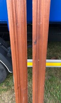 Ozdobná dřevěná římsa, lišta, ozdoba, obložka