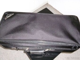 Saxofon Yamaha YAS 62-04, jako nový, 3 měsíce starý, v kufru