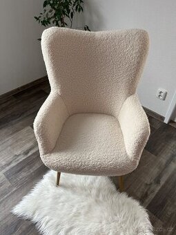 Křeslo s podnožkou