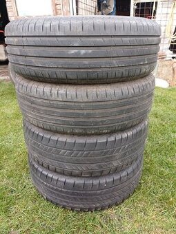 Prodám sadu letních pneu 205/60R16