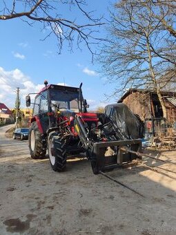 Zetor 5245 s čelním nakladačem