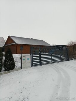 Prodej domu se stavební parcelou