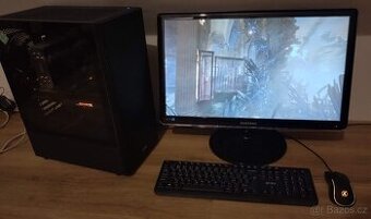 Herní PC s i7-9700K, RTX 3060 Ti a 24" 180Hz FreeSync LCD