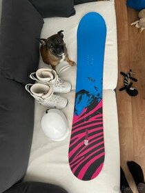 Snowboardová deska + boty vel 39. + helma - 1