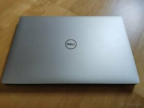 Notebook Dell XPS 15 9570 top stav