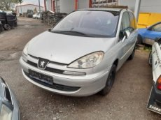 Peugeot 807 2,2HDI 94kW 2003 4HW - DÍLY z vozu
