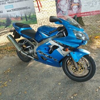 Kawasaki ZX9R 2003