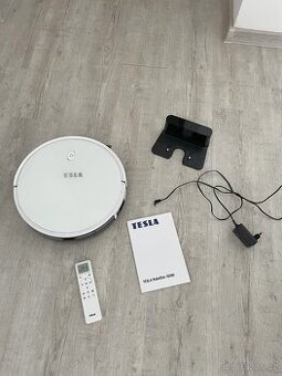 Robotický vysavač Tesla Robostar iQ300. - 1
