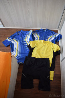 Set 3 cyklistická trika a kraťasy vel. L - 1