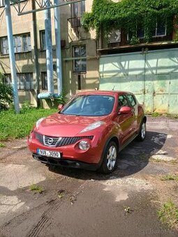 Nissan Juke 1.6 86kw benzín manuál.