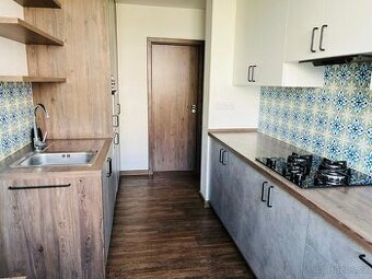 Prodej bytu 4+1, Toužimská ulice