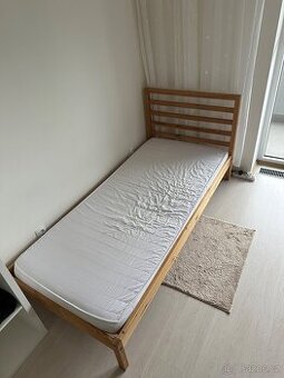 Jednolůžková postel 96x207 (s matrace)