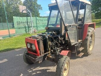 Traktor Zetor 7011