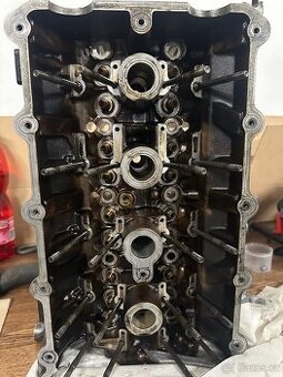 Díly z motoru M42 M44