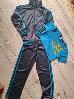 Adidas tepláková souprava 128 vel.