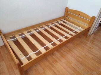 Dřevěná postel 90 cm