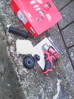 MILWAUKEE M12 BPS-0 Leštička aku