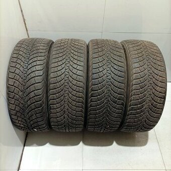 17" PNEU – 225/55/R17 – ZIMNÍ - značky KUMHO - 90% a 80% vz
