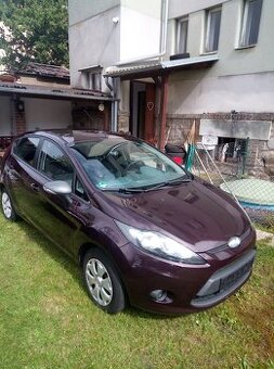 Ford Fiesta 1.2516v 60kw rok 2011 Trend