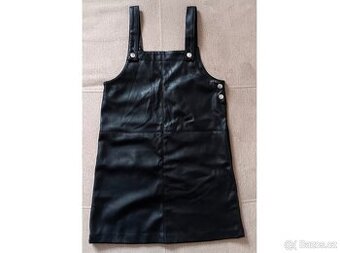 Černé koženkové šaty DESTINATION vel. 146